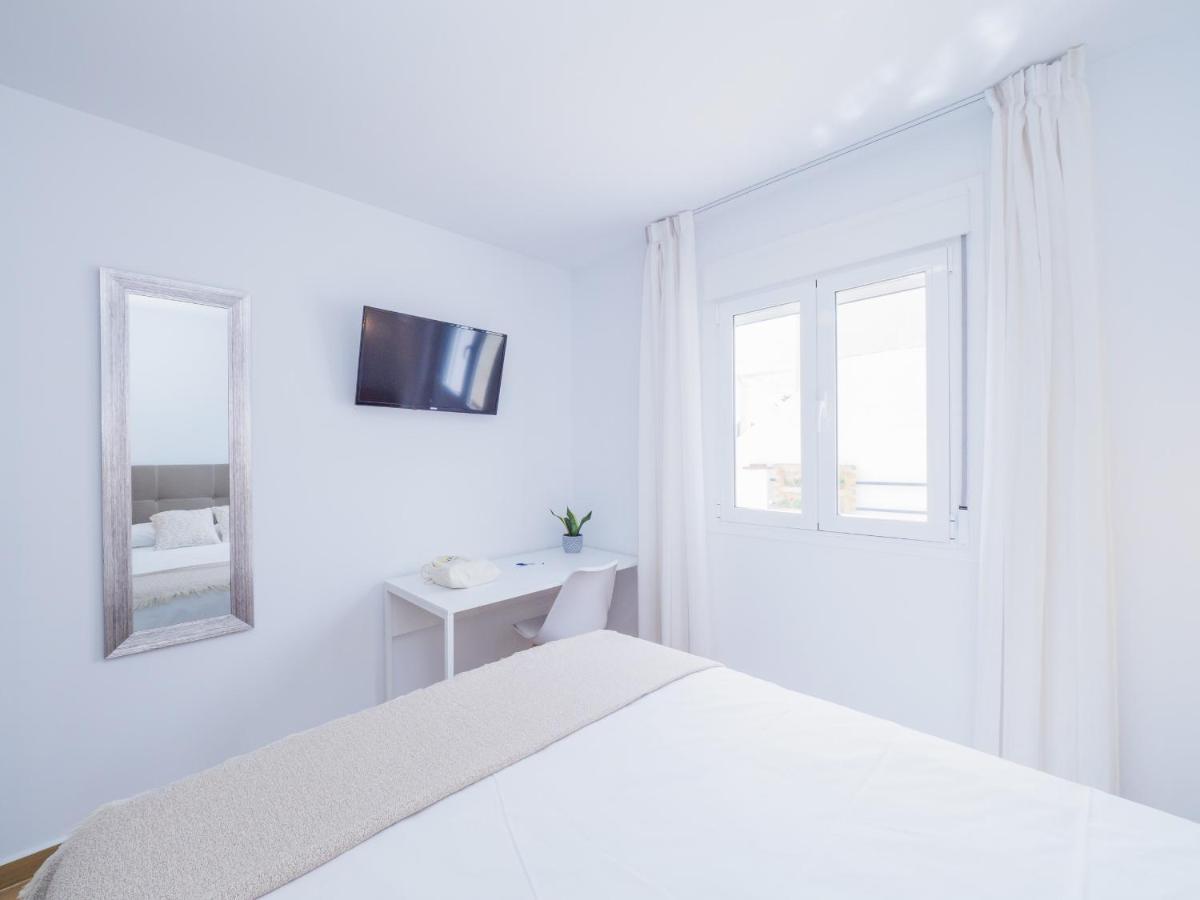 Cubo'S Hostal William'S Sunny 3 With Breakfast Торре-де-Бенаґальбон Екстер'єр фото